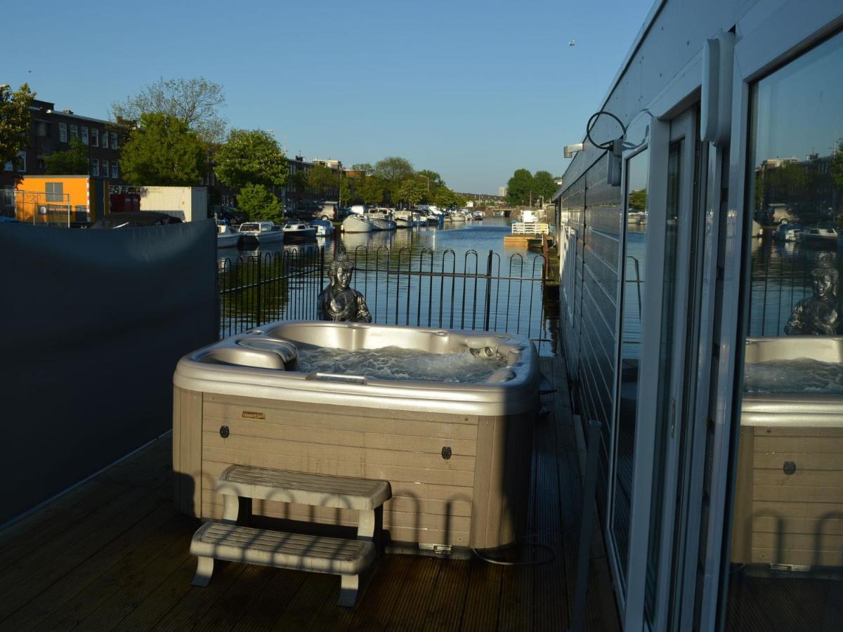 Beautiful Houseboat With Terrace Jacuzzi Hotel The Hague Exterior photo