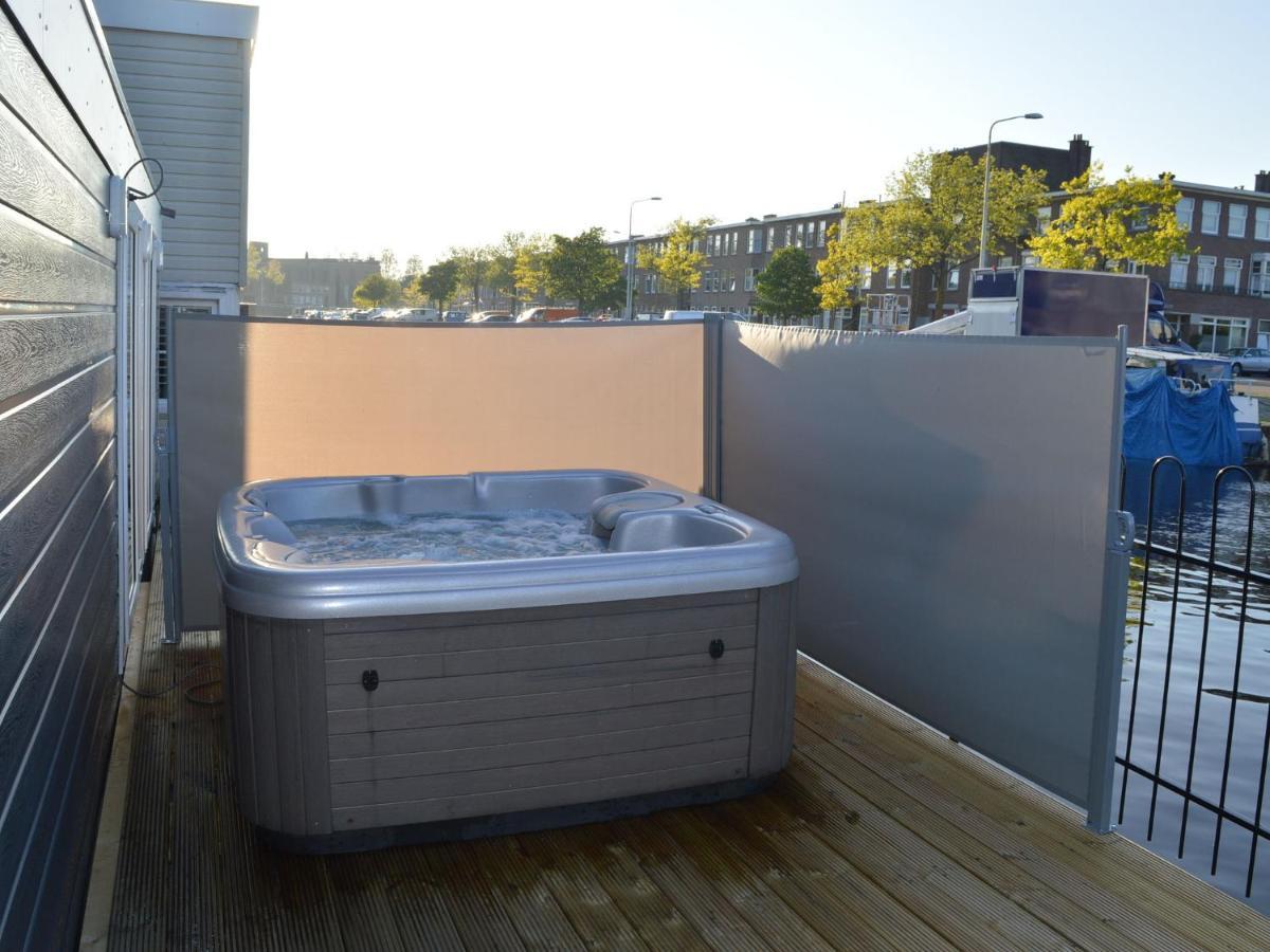 Beautiful Houseboat With Terrace Jacuzzi Hotel The Hague Exterior photo